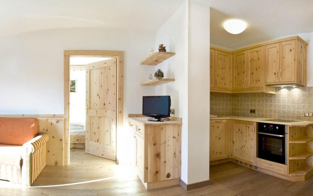 Family And Wellness Residence Ciasa Antersies サン・カッシアーノ 部屋 写真
