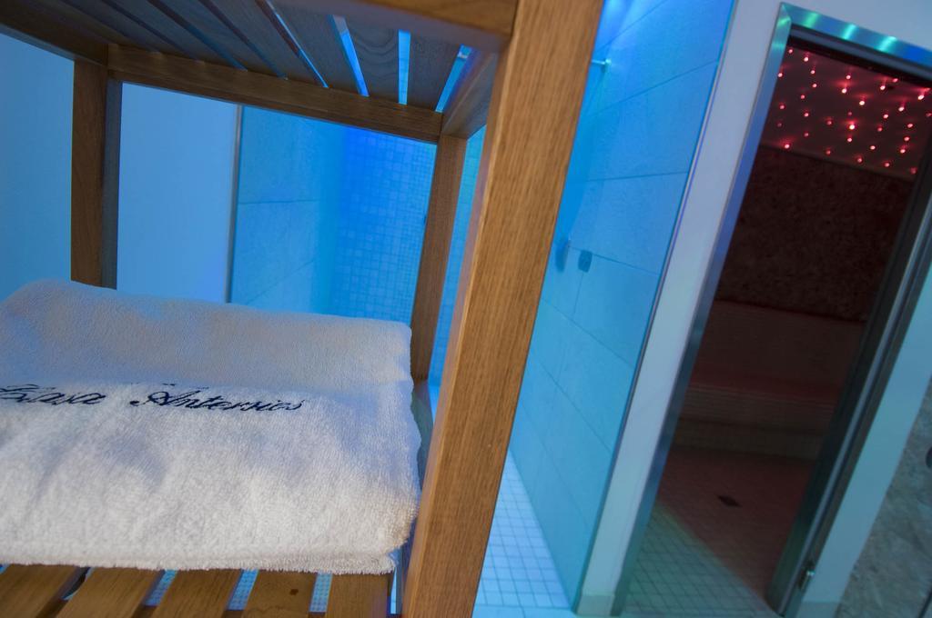 Family And Wellness Residence Ciasa Antersies サン・カッシアーノ エクステリア 写真