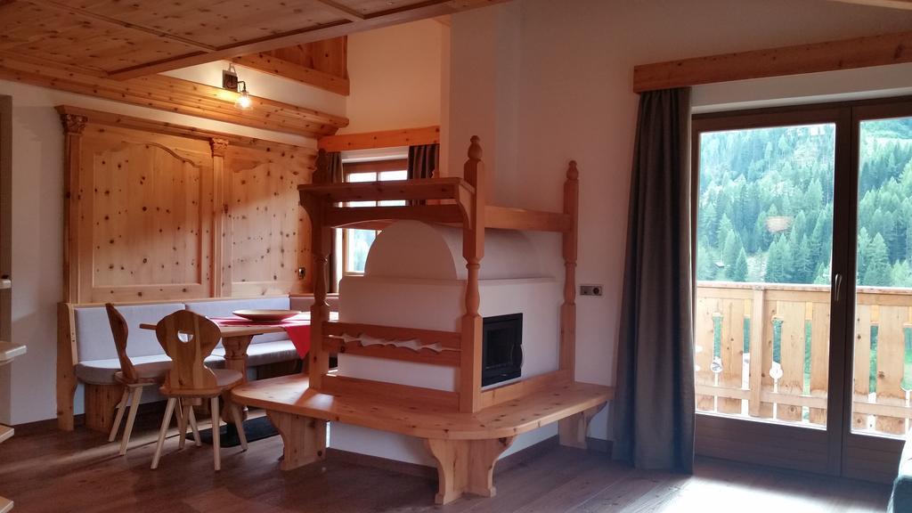 Family And Wellness Residence Ciasa Antersies サン・カッシアーノ 部屋 写真