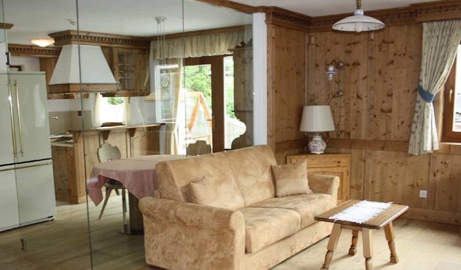 Family And Wellness Residence Ciasa Antersies サン・カッシアーノ 部屋 写真