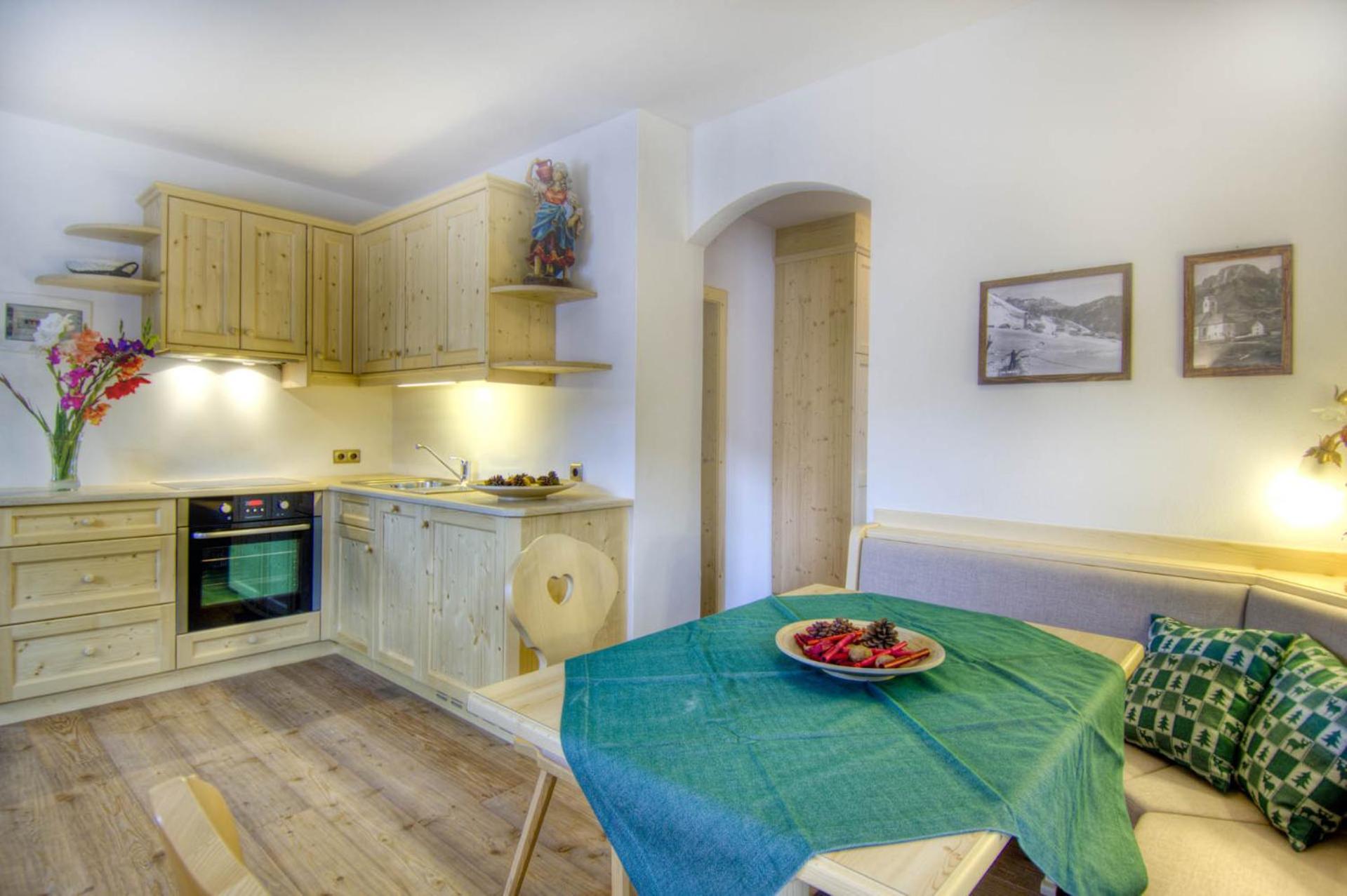Family And Wellness Residence Ciasa Antersies サン・カッシアーノ エクステリア 写真